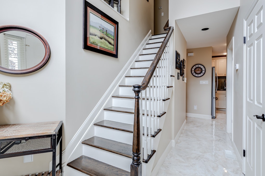 807 Park Place, Springfield, NJ 07081, Presented by Catherine